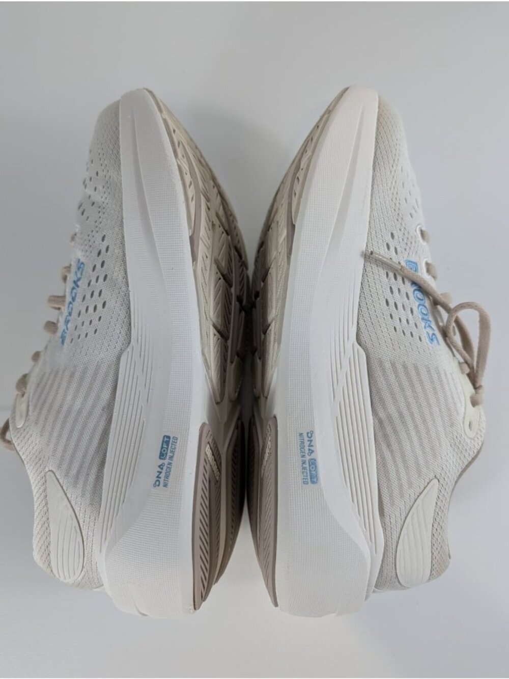 Brooks Ghost 15 Wide Fit Womens Running Shoes In Beige & White - Picture 7 of 10